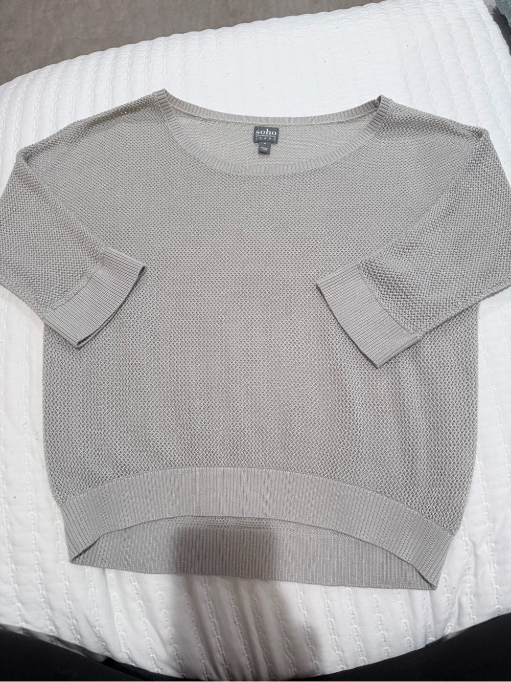 New York & Company Soho Taupe Scoop Neck Knit Sweater Size Medium